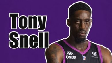 Tony Snell